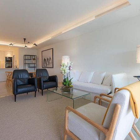 Lujoso Apartamento Con Piscina En Paseo Maritimo マルベーリャ エクステリア 写真