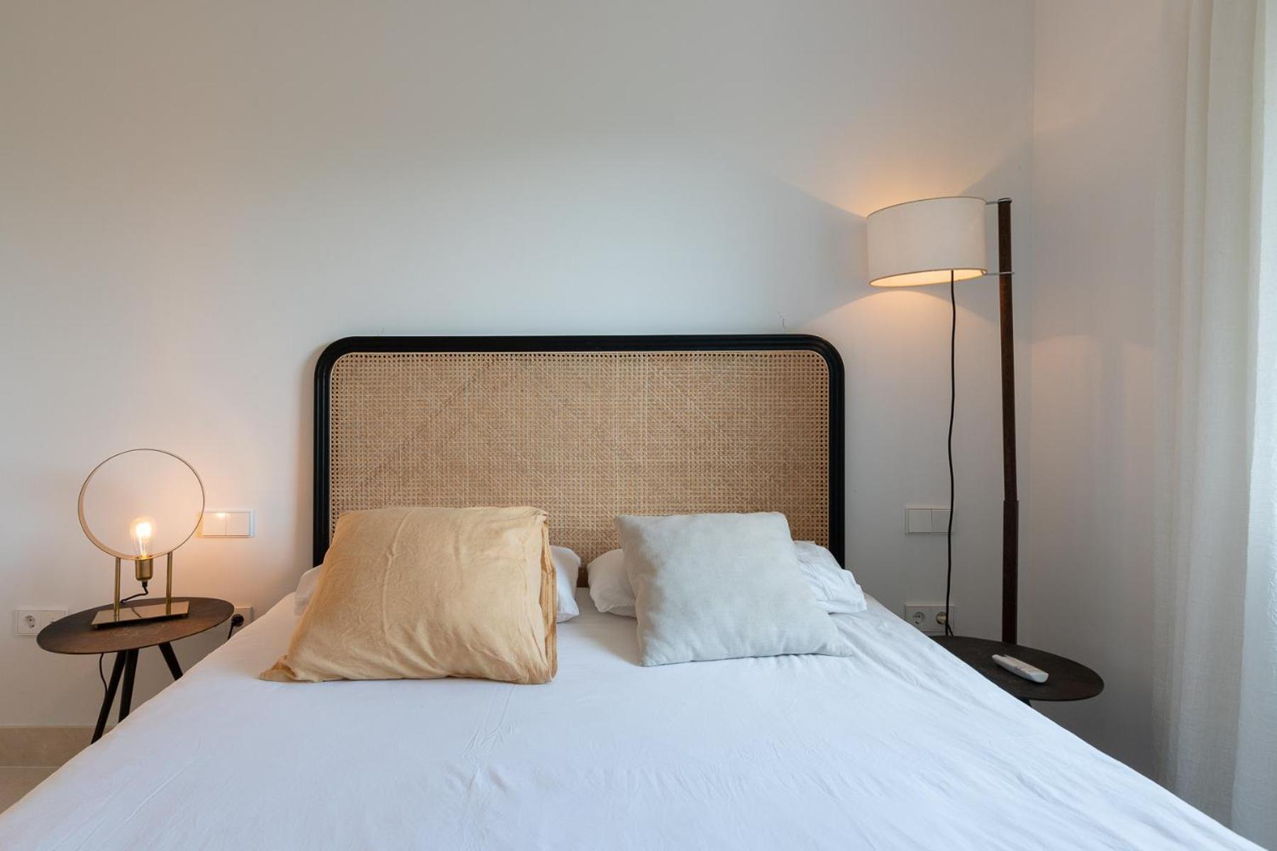 Lujoso Apartamento Con Piscina En Paseo Maritimo マルベーリャ エクステリア 写真