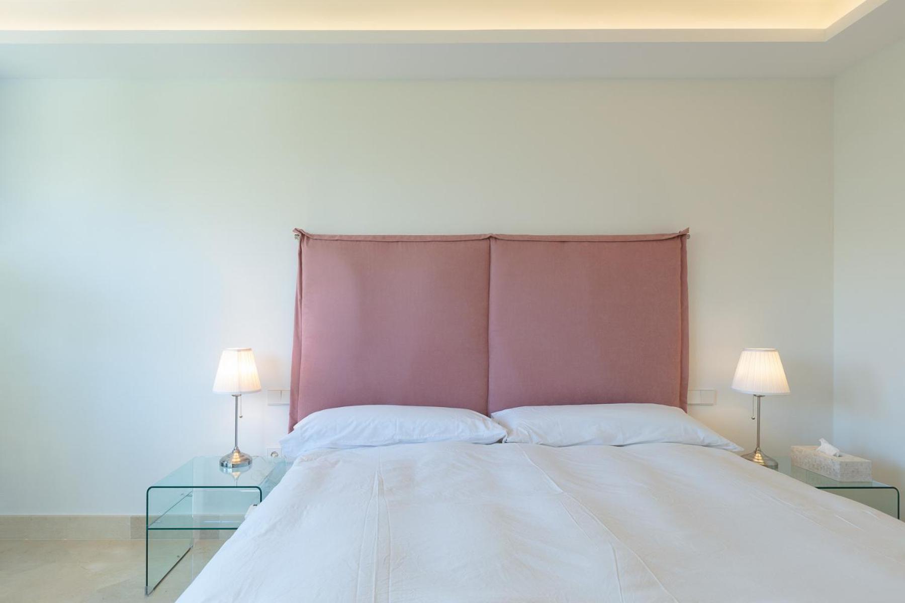 Lujoso Apartamento Con Piscina En Paseo Maritimo マルベーリャ エクステリア 写真